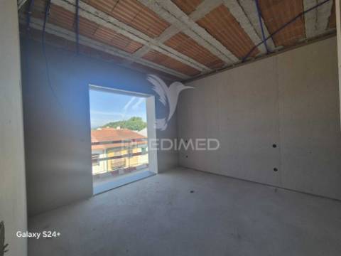 Apartamento t1 novo – frossos (braga)