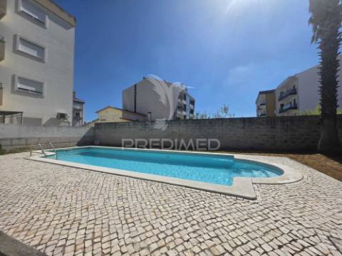 Apartamento t2 | com piscina | entroncamento