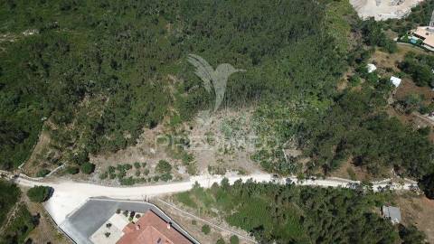 Terreno urbanizável com 1.570 m² | perulheira – são mamede