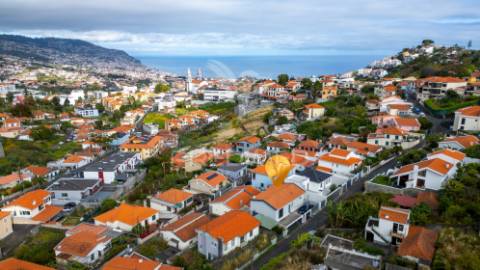 Andar de moradia t2 com entrada privativa – santo antónio