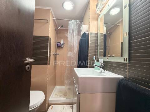Apartamento t2 totalmente remodelado no centro do pinhal novo