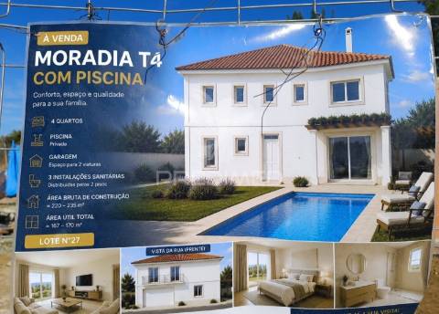 Moradia t4 em construção com piscina
