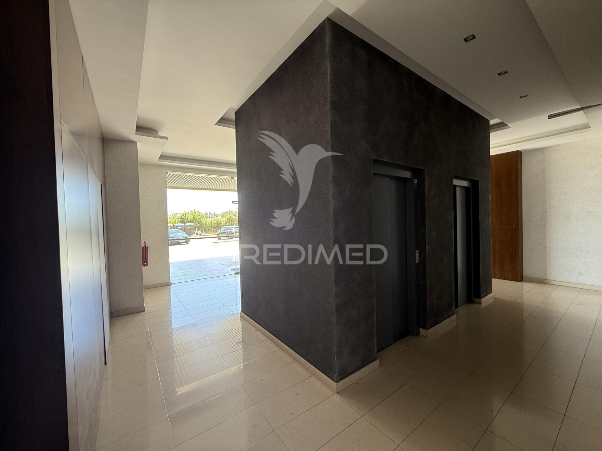Apartamento t3 com garagem e elevador | torres novas