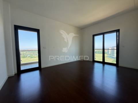 Apartamento t3 com garagem e elevador | torres novas