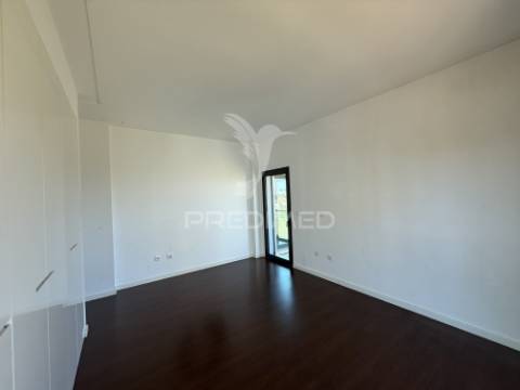 Apartamento t3 com garagem e elevador | torres novas