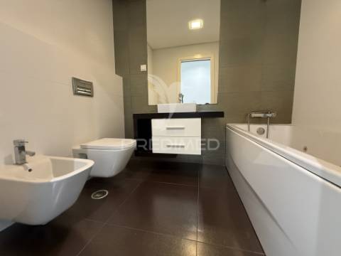 Apartamento t3 com garagem e elevador | torres novas