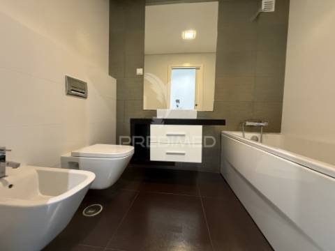 Apartamento t3 com garagem e elevador | torres novas