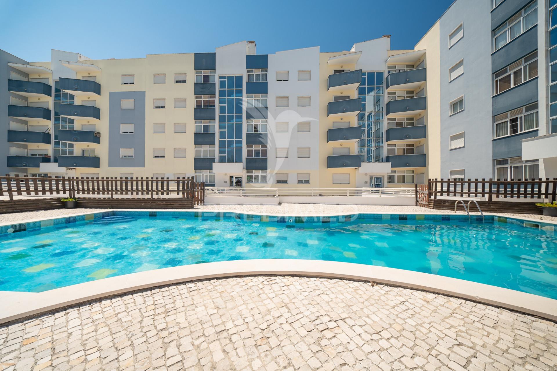 Apartamento t1+1 no condominio quinta do solar (carregado)