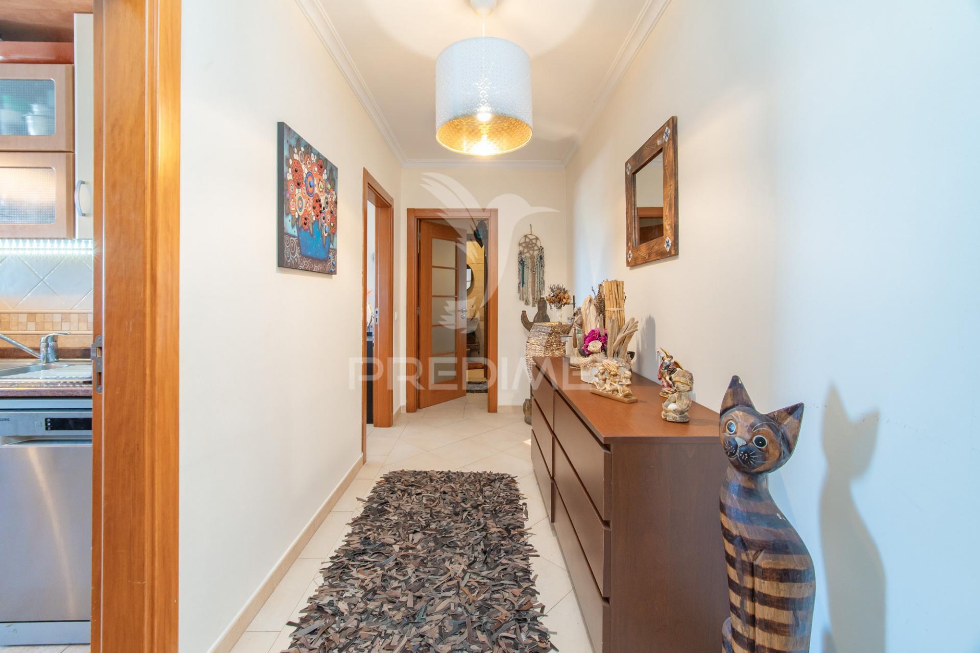 Apartamento t1+1 no condominio quinta do solar (carregado)