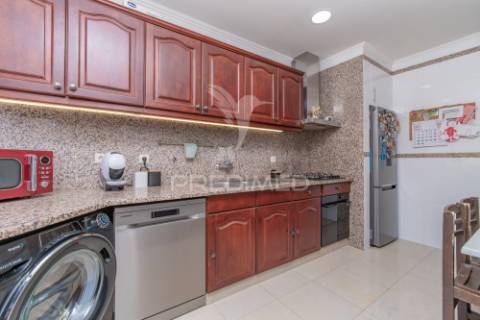 Apartamento t2 no forte da casa