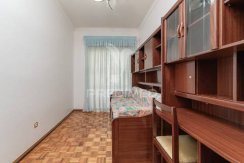 Apartamento t3 no forte da casa