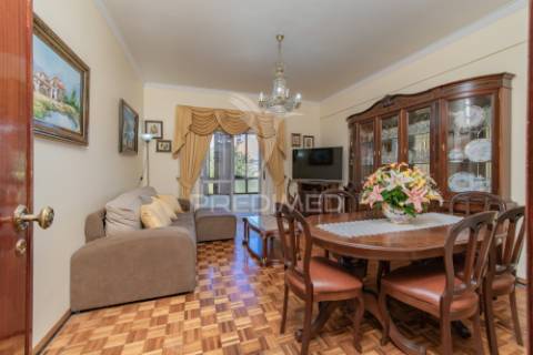 Apartamento t3 no forte da casa