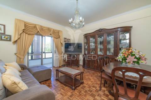 Apartamento t3 no forte da casa