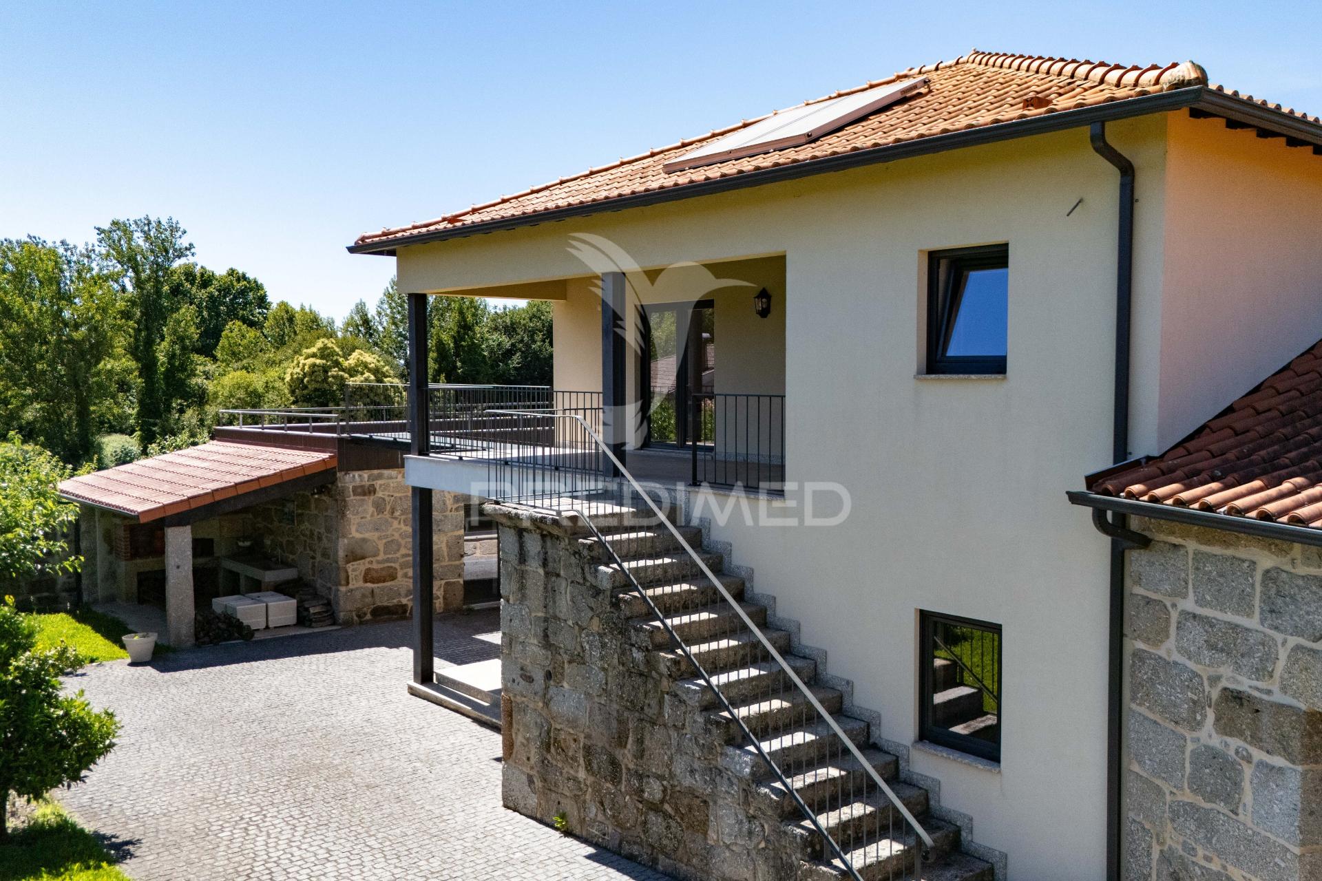 Moradia individual t3 de charme |acabamentos premium
