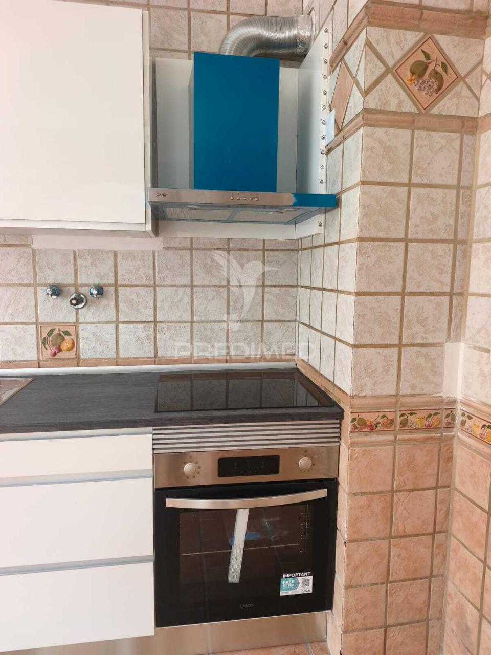 Apartamento t2 com excelente localização – mercês