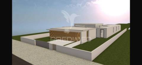 Terreno de 3.310 m² com projeto aprovado para moradia moderna com piscina – gafanha da boa hora