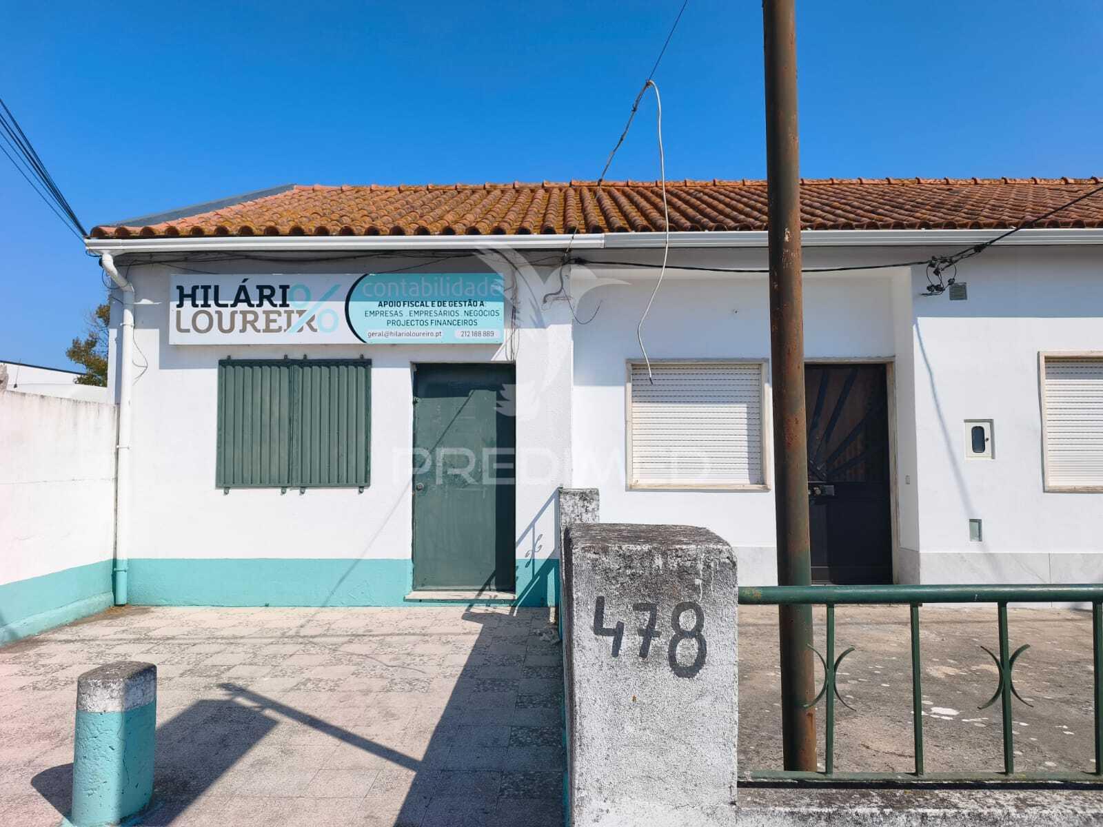 Moradia + loja / escritório + terreno