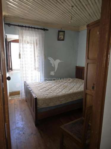 Moradia t3  bruscos vila seca condeixa-a-nova