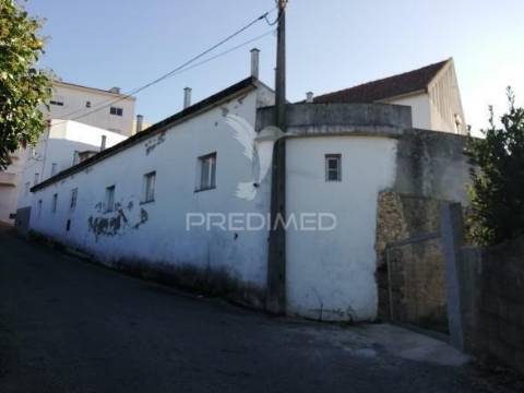 Oportunidade para reabilitação e promoção imobiliária – gouveia