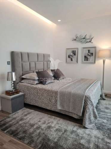 Quarteira - apartamento com 4 suítes a 100 metros da praia