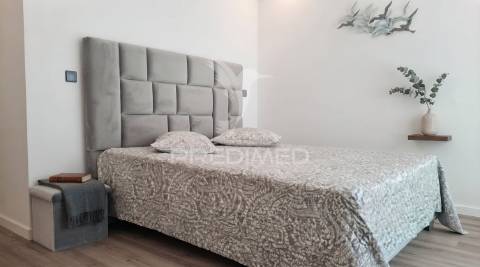 Quarteira - apartamento com 4 suítes a 100 metros da praia