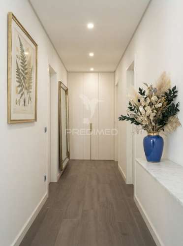 Quarteira - apartamento com 4 suítes a 100 metros da praia