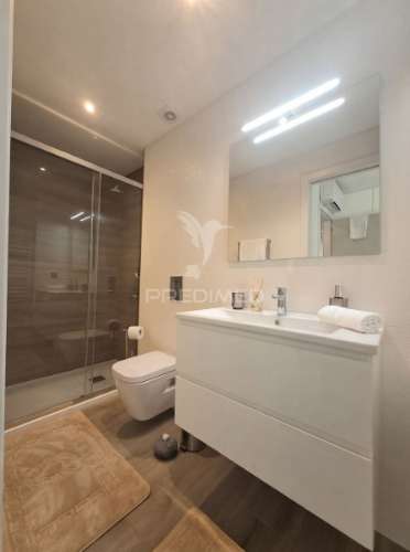 Quarteira - apartamento com 4 suítes a 100 metros da praia