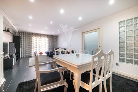 Apartamento t2 - quinta da capela, s. lázaro (arrendamento)