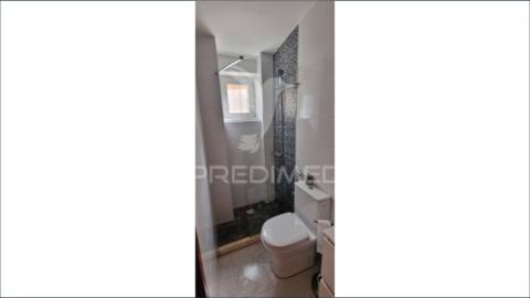 Moradia t2+1 renovada no bairro da chasa - conforto, luz e funcionalidade