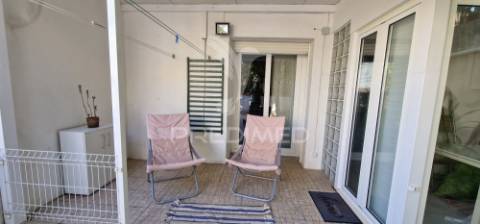 Moradia t2+1 renovada no bairro da chasa - conforto, luz e funcionalidade