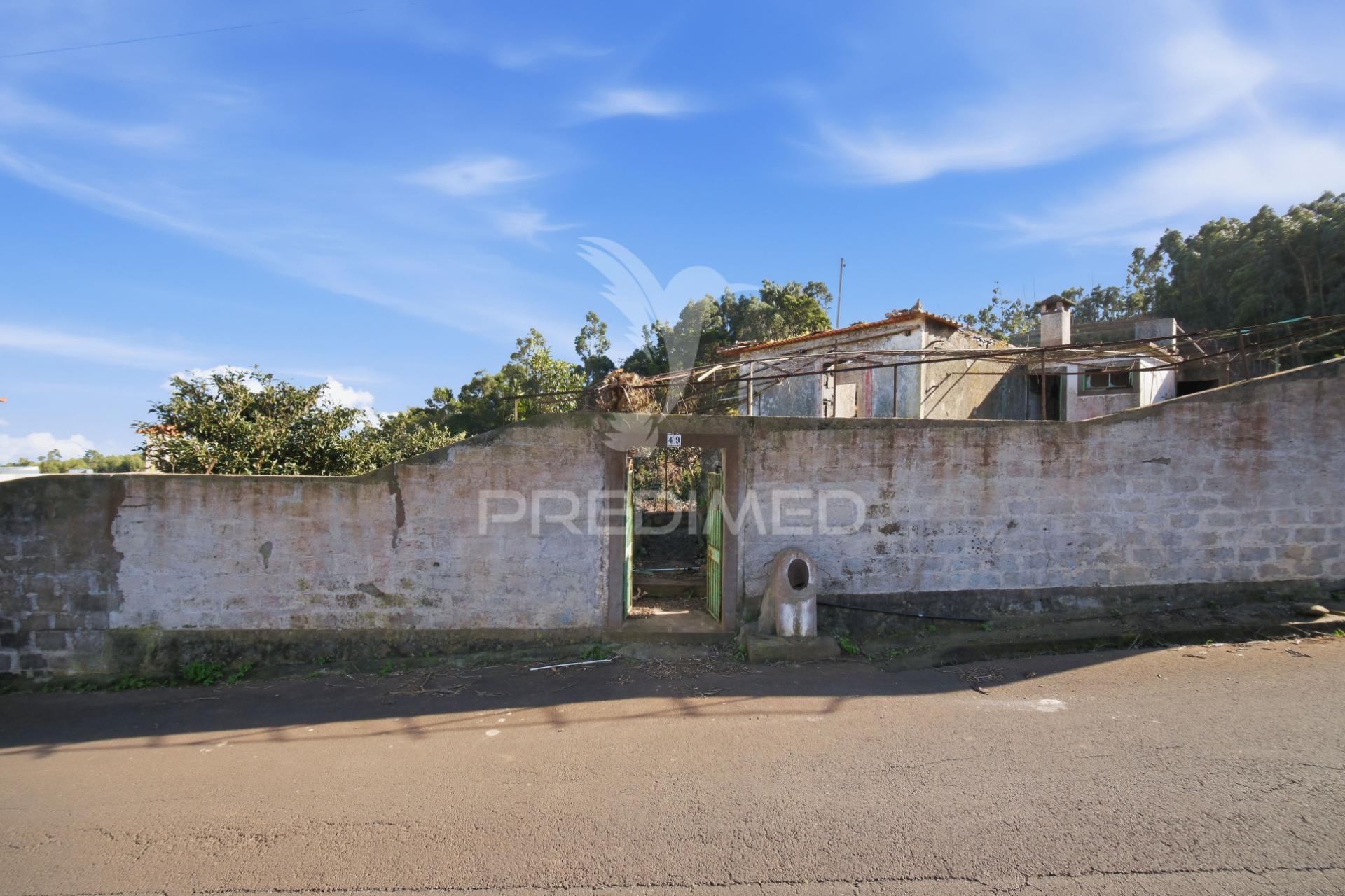 Ruína para recuperação com terreno de 1.440 m² | gaula