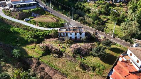 Ruína para recuperação com terreno de 1.440 m² | gaula