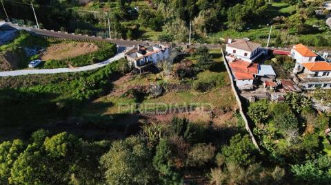 Ruína para recuperação com terreno de 1.440 m² | gaula