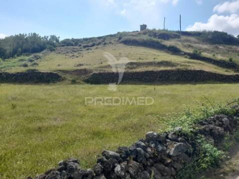 Terreno urbano com potencial de construção – vila nova, praia da vitória