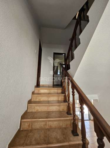 Moradia t3 com quintal - garagem - bairro europa- elvas