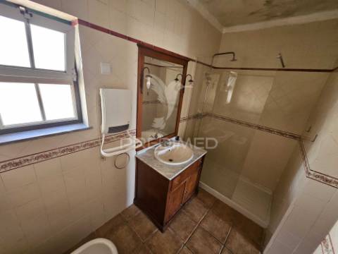 Moradia t3 com quintal - garagem - bairro europa- elvas