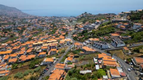 Lote de terreno para moradia | funchal