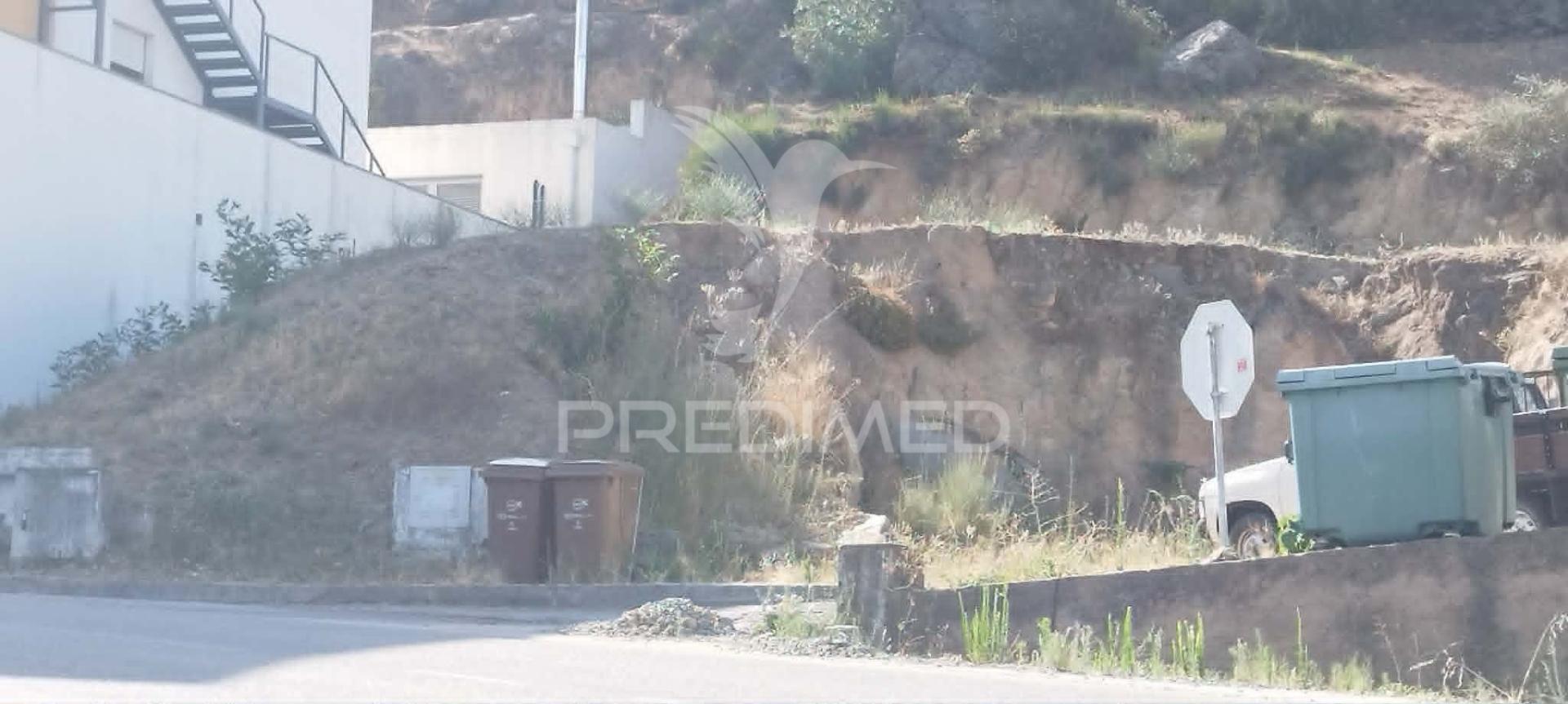 Lote de terreno para construção