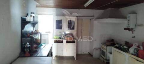 Conjunto de moradias com quintal