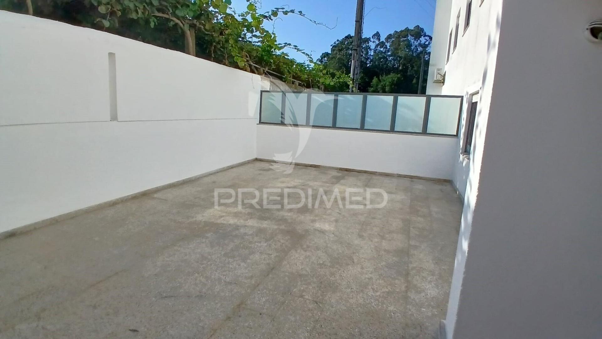 T2 com 2 terraços e garagem em macieira da maia,  vila do conde