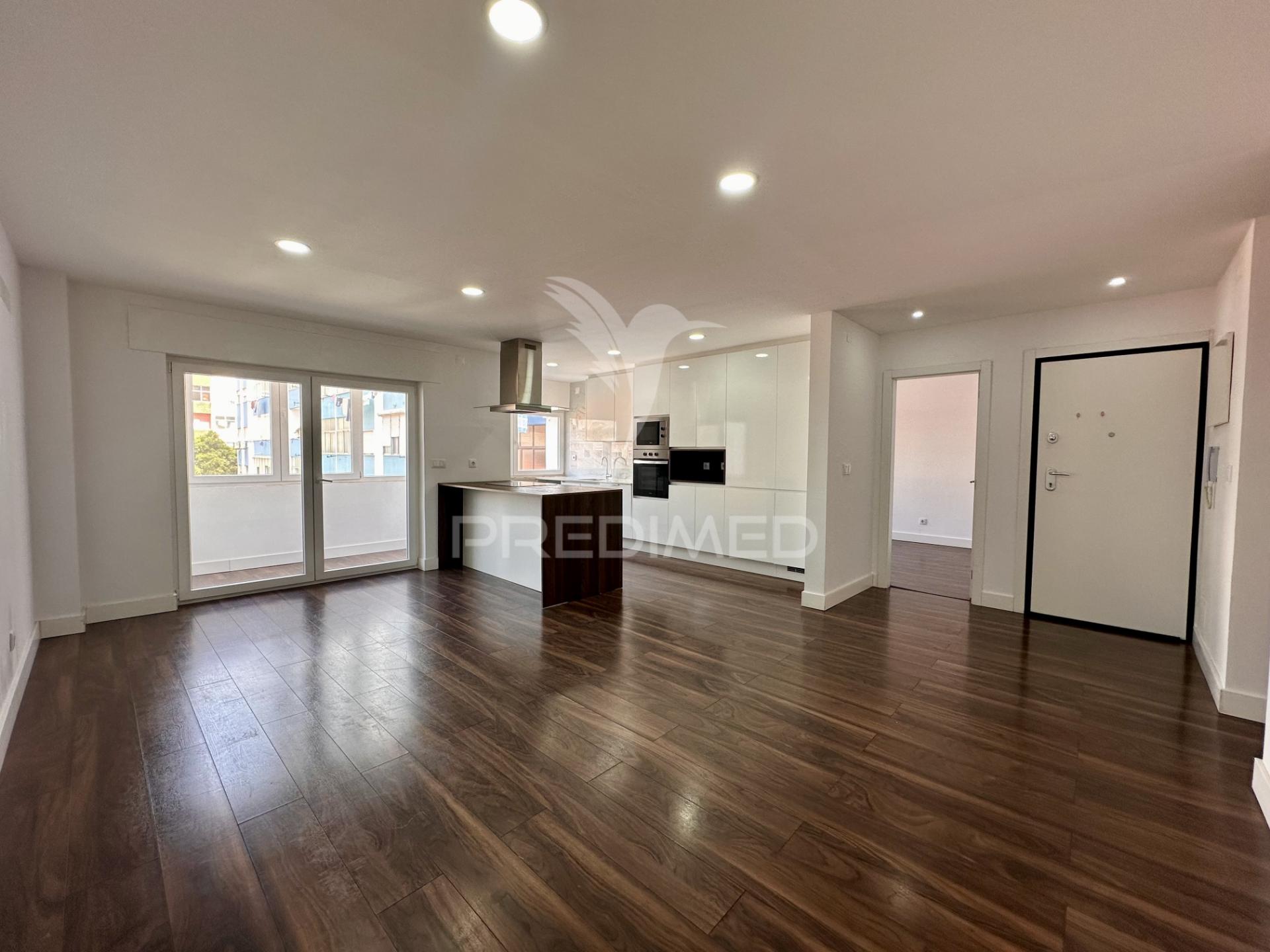 Apartamento t3 remodelado na fonte do lavra