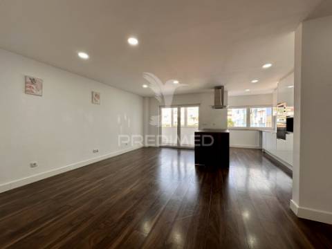 Apartamento t3 remodelado na fonte do lavra