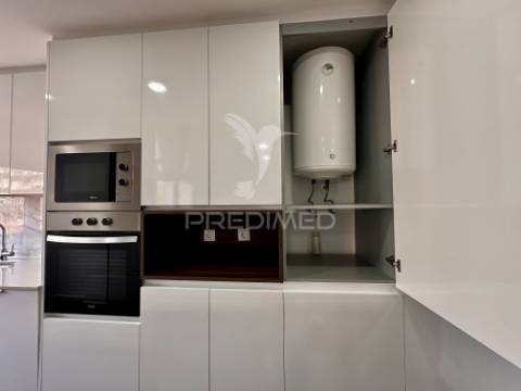 Apartamento t3 remodelado na fonte do lavra