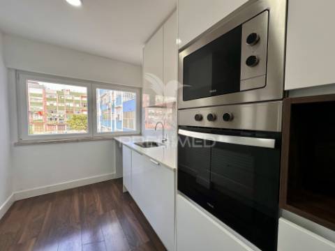 Apartamento t3 remodelado na fonte do lavra