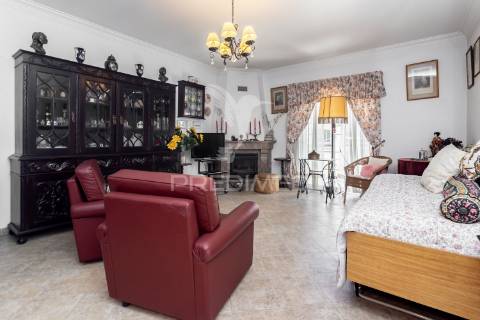 Moradia triplex t3/t4 com garagem