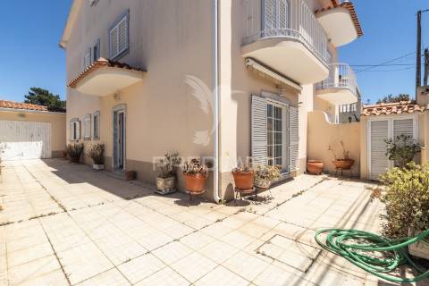 Moradia triplex t3/t4 com garagem