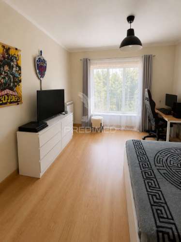 Apartamento t3 com garagem box dupla e sótão | mira de aire