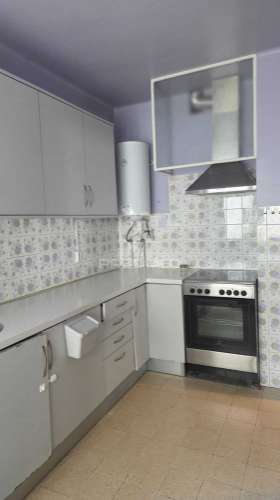 Apartamento t2 para arrendamento – centro histórico de alcobaça