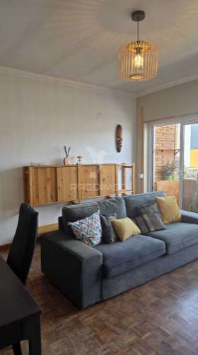 Apartamento t2 para arrendamento – centro histórico de alcobaça