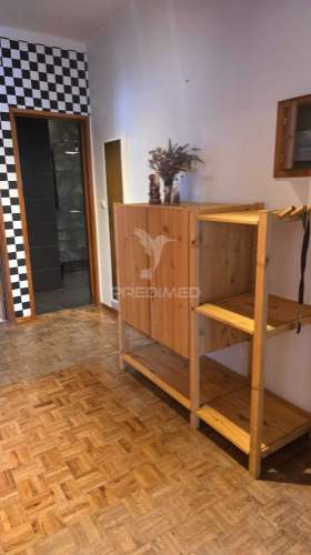 Apartamento t2 para arrendamento – centro histórico de alcobaça